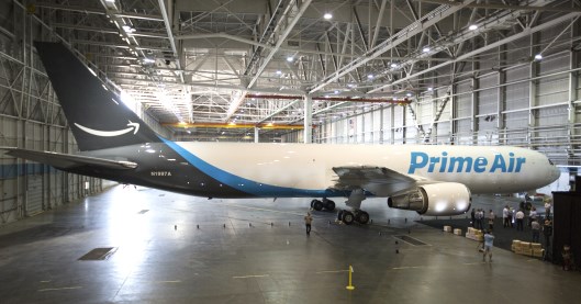 Amazonは航空機による配送を行う「Prime Air」も展開