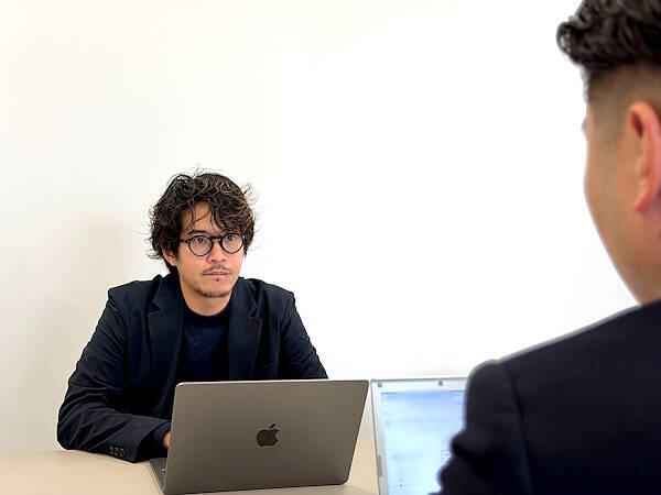 ポップアップを成功に導くための事前準備（目的とKPI設計、ターゲットと商圏の考え方、体験設計、場所選び、準備プロセス、SNSとインフルエンサーの使い方、次につなげる“学習設計”とCRM）を、カウンターワークスとSUPER STUDIOが対談で解説。この記事では体験にフォーカスします。【2回目】