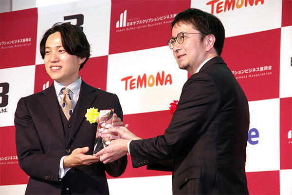 日本サブスクリプション大賞 シルバー賞を受賞したヴァンガードスミス