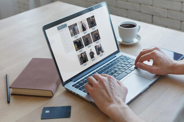 D2CでのグローバルEC運営を選ぶ企業が増えている