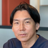 堀田 覚