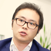川村 拓也
