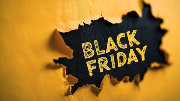 ブラックフライデーセールでの購入予定場所は「総合ECサイト・通販」が51.8%でトップ、2位は「総合スーパー」