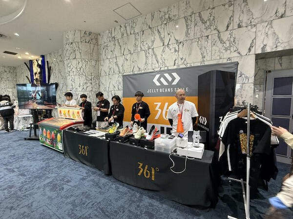 総合格闘技の大会での出展の様子