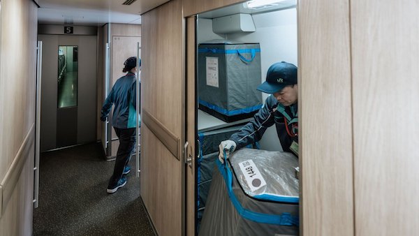 アマゾンジャパン、新幹線を活用した商品輸送をスタート