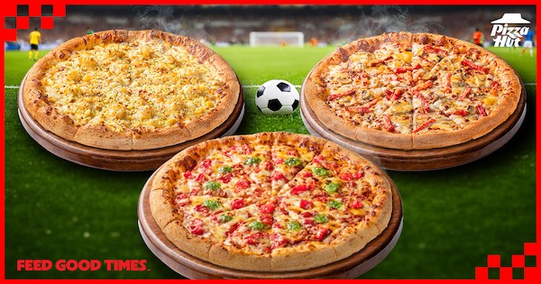 サッカー観戦の日本戦需要を狙う？ ピザハットがピザ2枚で2000円の「スポーツ観戦セット」を6/30まで実施、デリバリー派には1000円OFFクーポン
