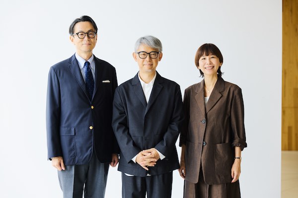 「北欧、暮らしの道具店」のクラシコム、社外取締役に佐藤純一氏が就任へ　写真左からクラシコム青木耕平社長、佐藤純一氏、クラシコム佐藤友子副社長