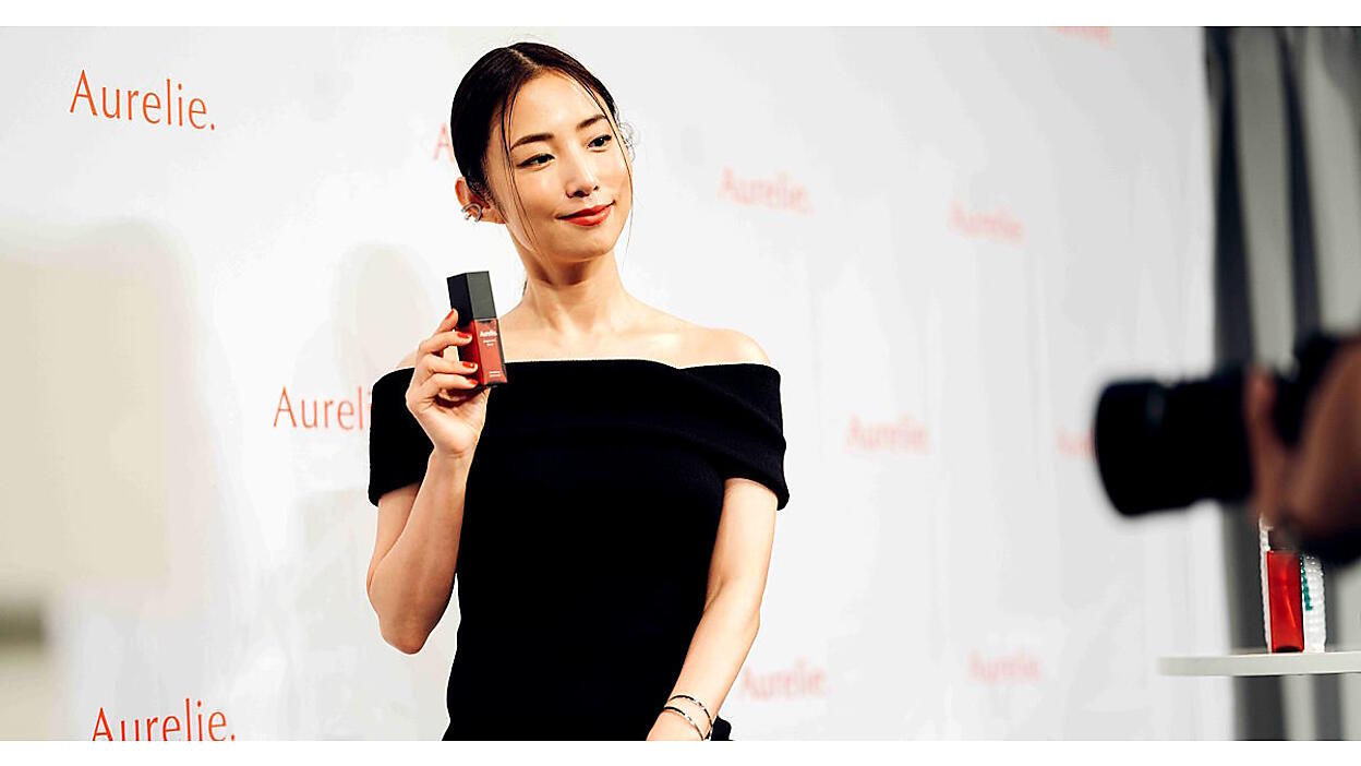 イングリウッド、MEGUMIさんフルプロデュースの化粧品ブランドのネット 