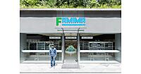 ファミマが挑む“わざわざ行きたくなるコンビニ”作り。クリエイティブ・ディレクターのNIGO氏と共創