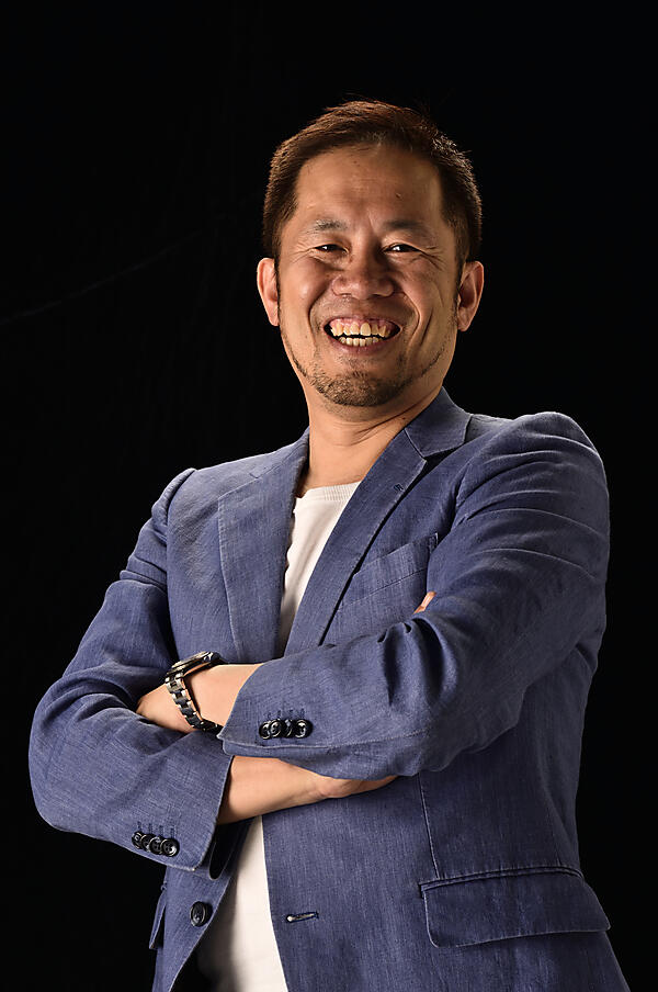 オープニング基調講演に登壇する竹内謙礼氏