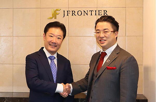 キューサイの前社長である神戸聡氏が4月1日付けでサプリメントや医薬品の通販・ECを手がけるジェイフロンティアの執行役員COO（Chief Operating Officer）に就任　　中村 篤弘と
