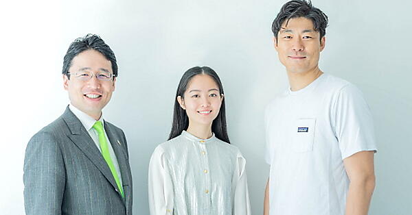 ユーグレナ代表取締役社長の出雲充氏、ブランドマネージャーのハヤカワ五味氏、取締役代表執行役員CEOの永田暁彦氏